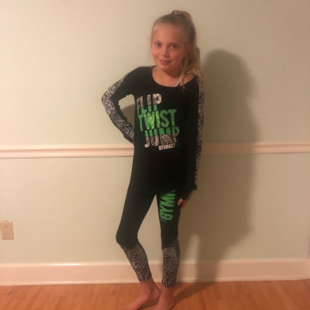 A long sleeve shirt and leggings